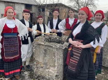Osnovna škola dr. Jure Turića4. kako su Yivjeli