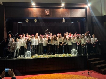 Osnovna škola dr. Jure Turića1000116160