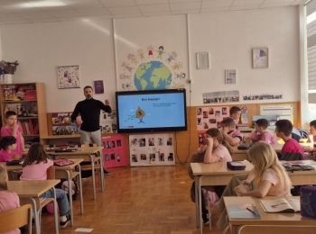 Osnovna škola dr. Jure Turića10