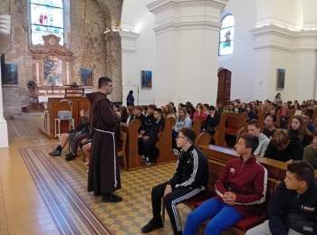 Osnovna škola dr. Jure Turića8b9117d1-104e-4290-a7f7-2f590e47a8ec 2
