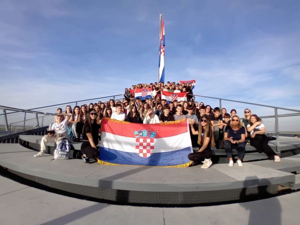 Posjet učenika osmih razreda Vukovaru