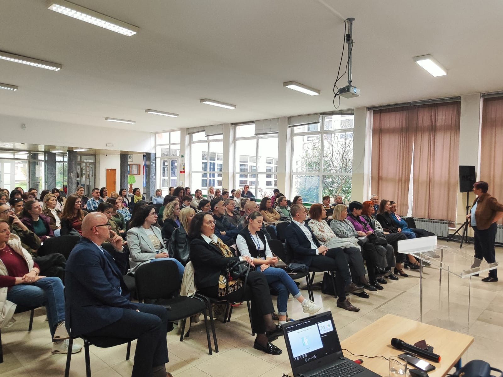 Održano predavanje „Mentalno zdravlje i krizne situacije“ u OŠ dr. Jure Turića